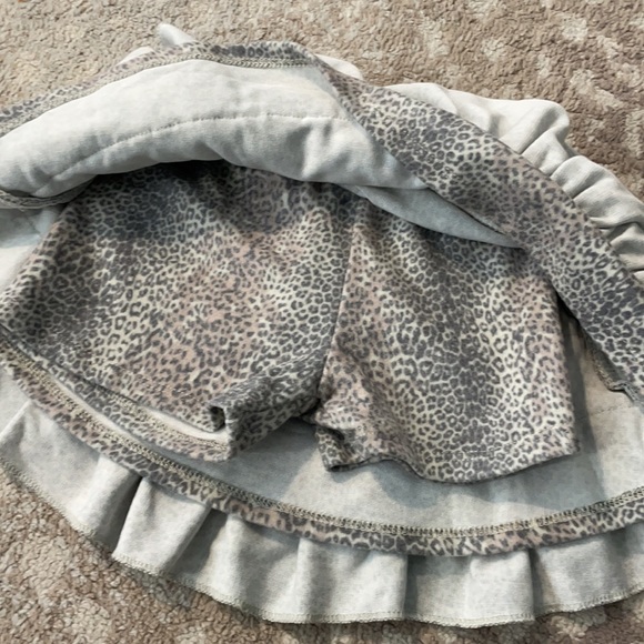 Chaser Girls leopard print ruffle skort with matching tee - Picture 8 of 8